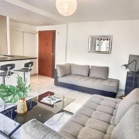 1 Bedroom Flat, 1 Minute To The Beach Апартаменты Канны
